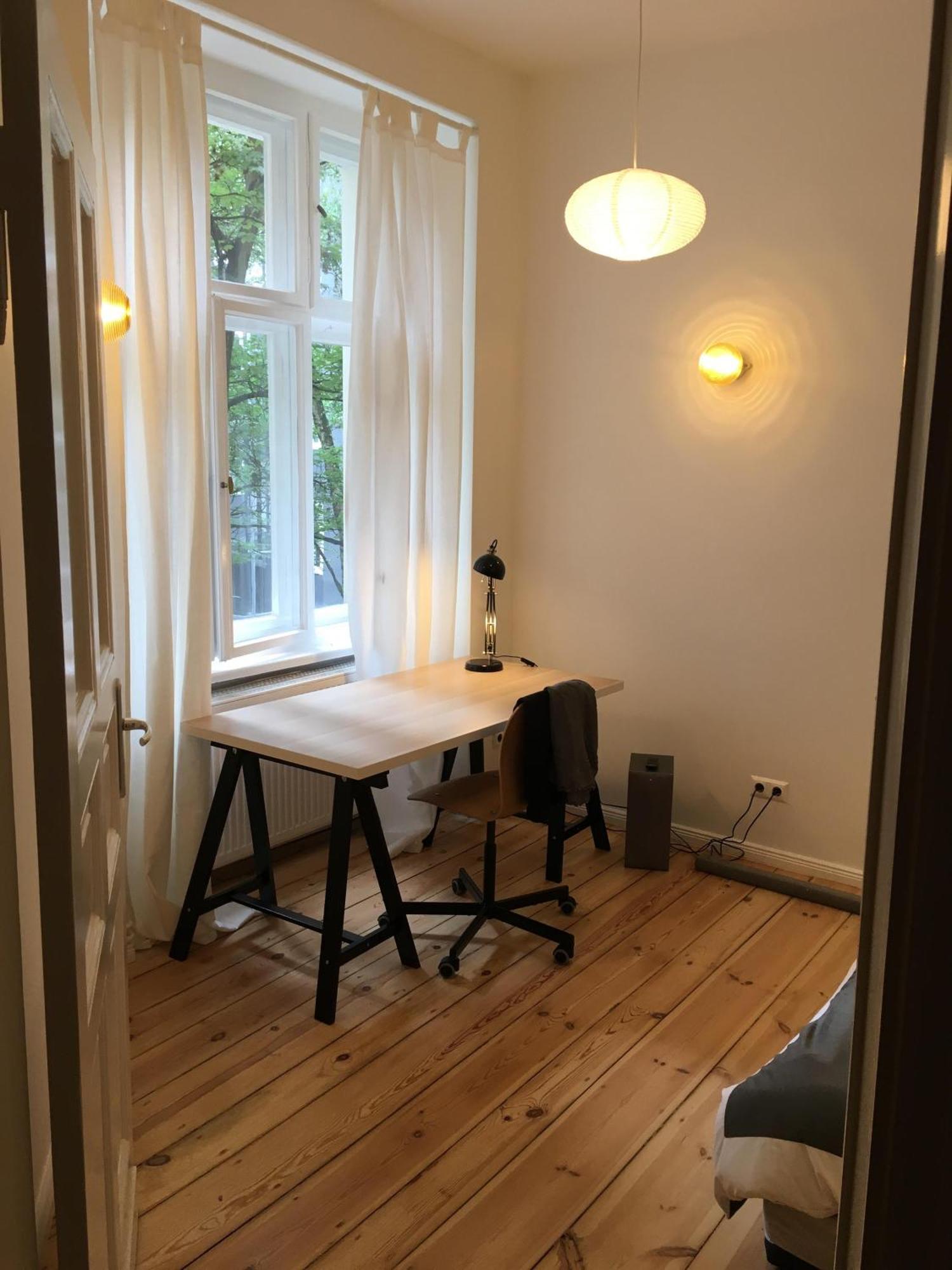 Cosy Apartment In Friedrichshaun Berlim Exterior foto
